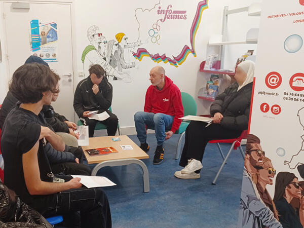 Service info jeunes Service info jeunes
