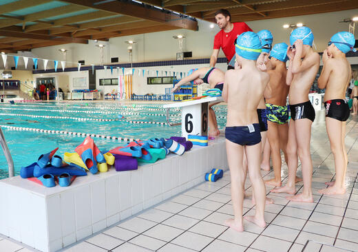 Stage de natation pour les 5-10 ans Stage de natation pour les 5-10 ans