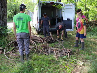 Les chantiers jeunes Les chantiers jeunes